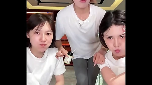 Con l&ugrave;n ở trung quốc